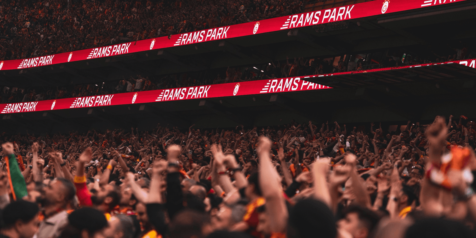 dort_dortluk_gece_sampiyon Galatasaray’ımızın Şampiyonluk Kutlaması: Dört Dörtlük Gece