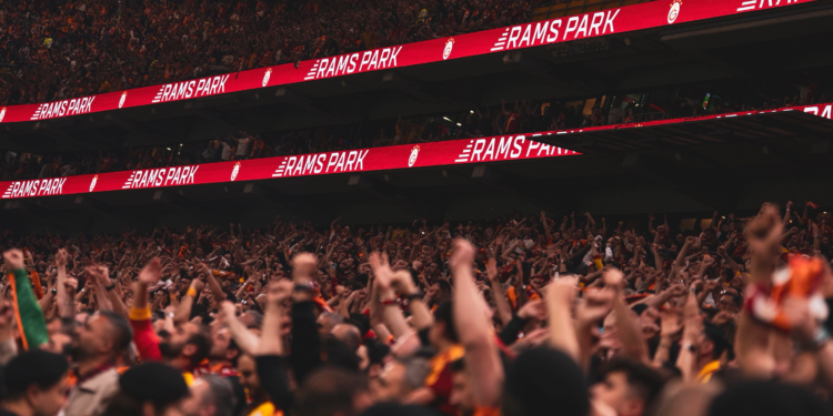 Galatasaray’ımızın Şampiyonluk Kutlaması: Dört Dörtlük Gece